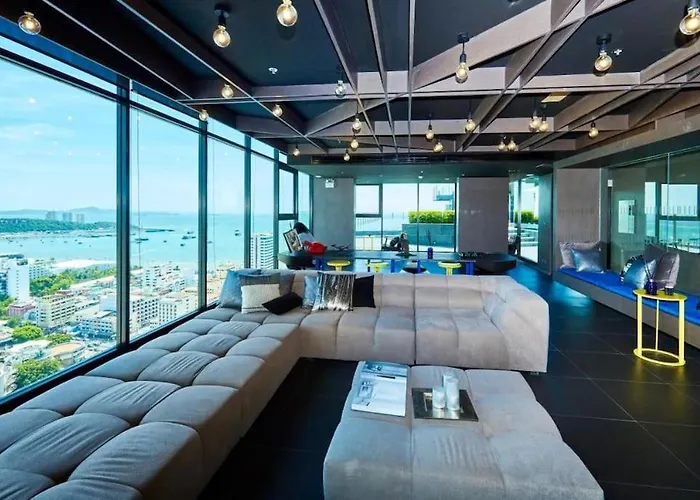 Sea View 2 Bed Room @ Central Pattaya